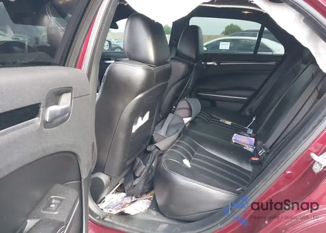 2021 Chrysler 300 300S z USA, uszkodzony, nr VIN 2C3CCABG0MH541253